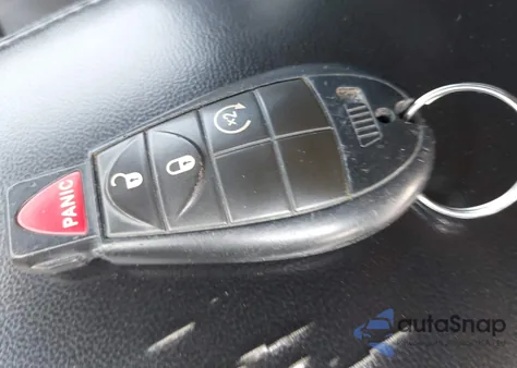 2013 Jeep Grand Cherokee Laredo z USA, uszkodzony, nr VIN 1C4RJFAG4DC557372